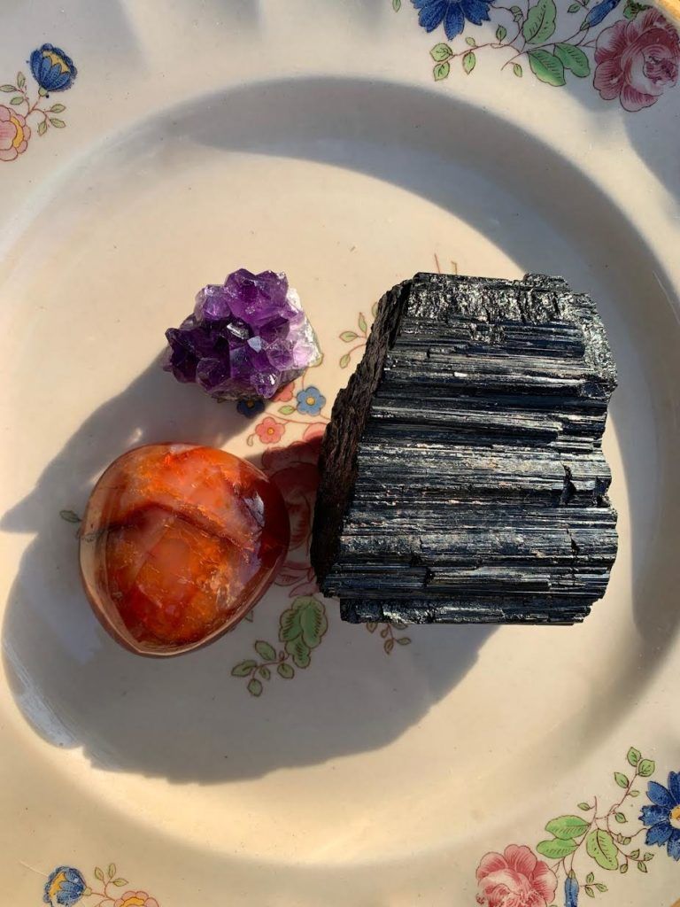Cornaline, Améthyste, Tourmaline noire